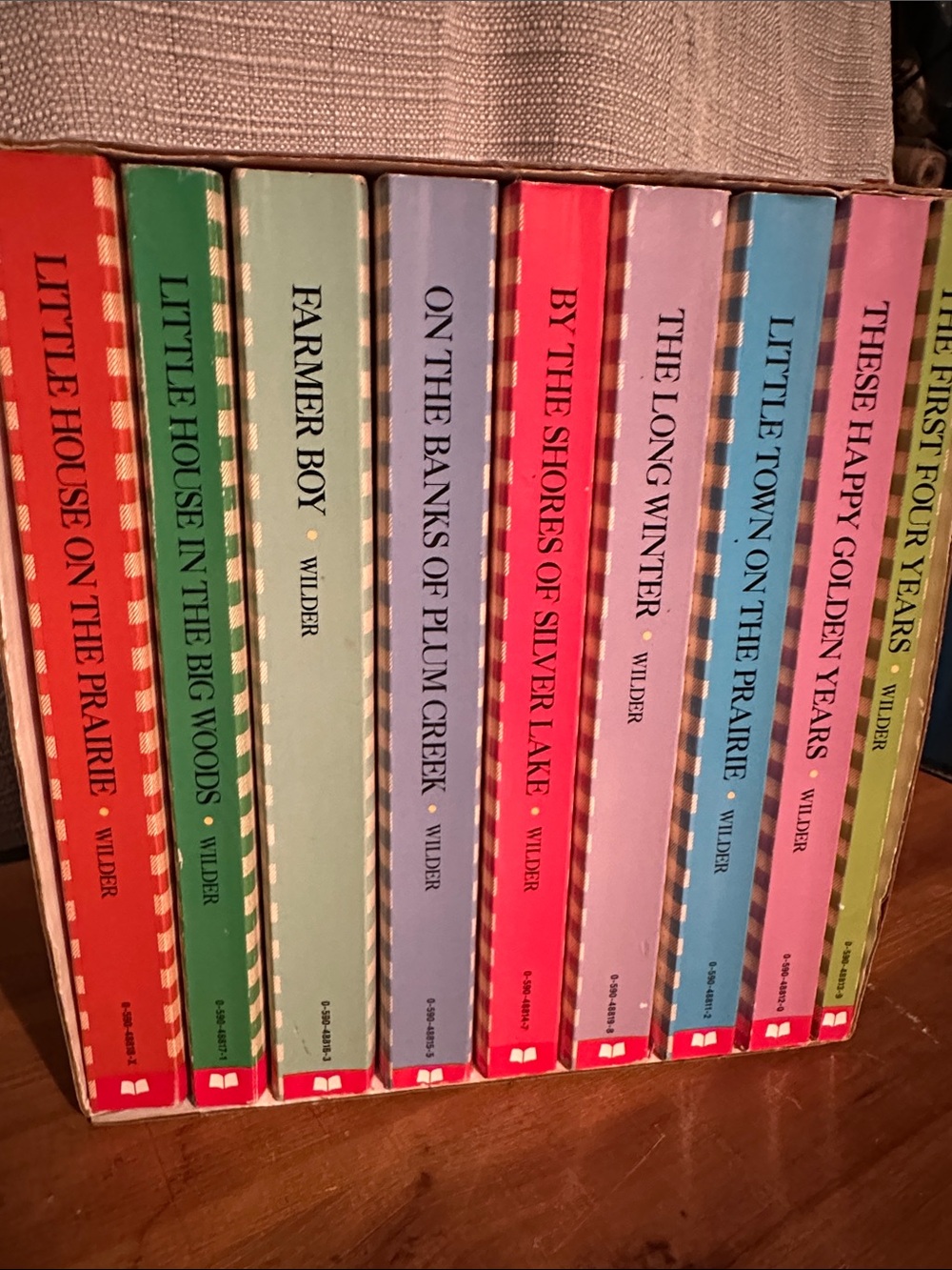 VG Classic Little House Boxed Set -
by Laura Ingalls Wilder - Picture 5 of 5